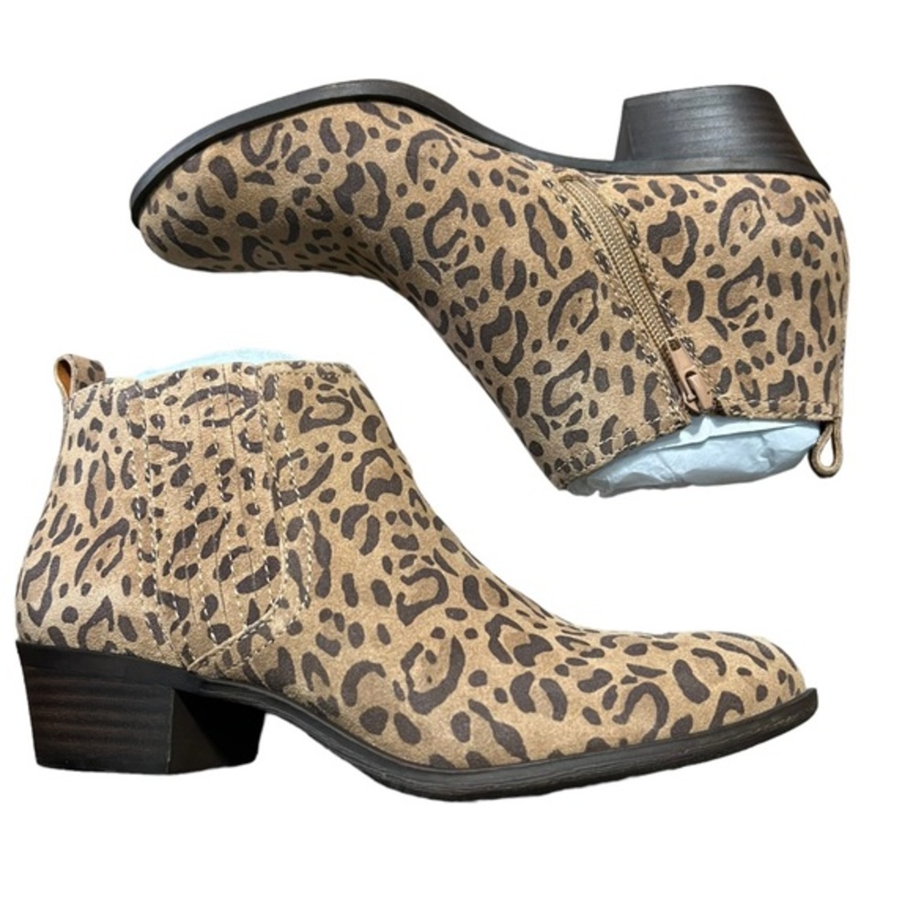 Lucky Brand Javan Print Natural Print Cow Suede Size 7 1/2